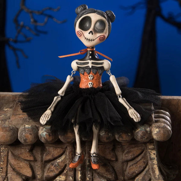 Vivian Skullgrave