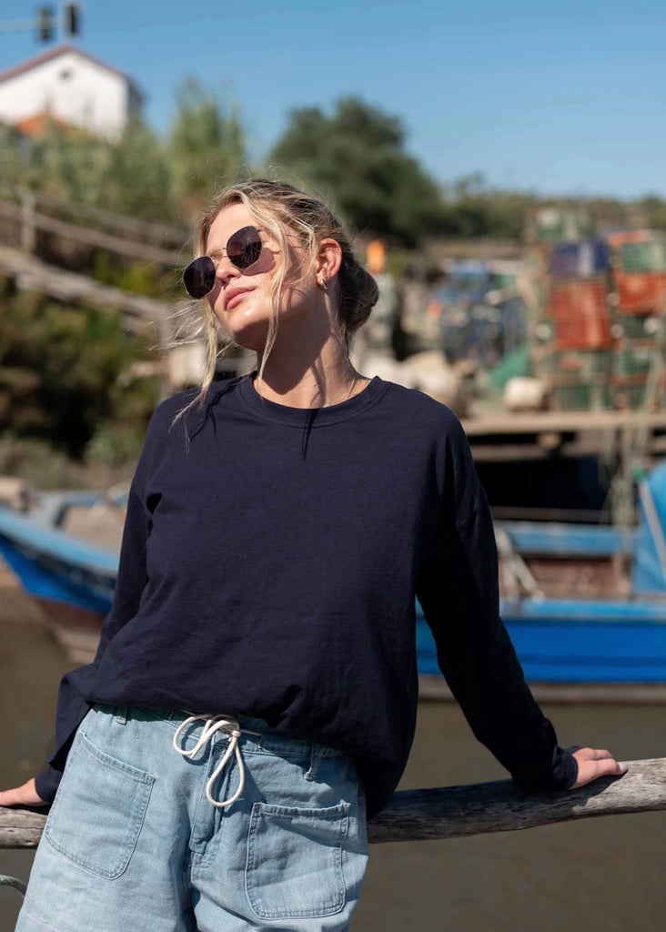Moderne Crewneck Tee