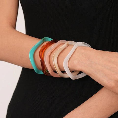 Irregular Wave Single Acrylic Bangle