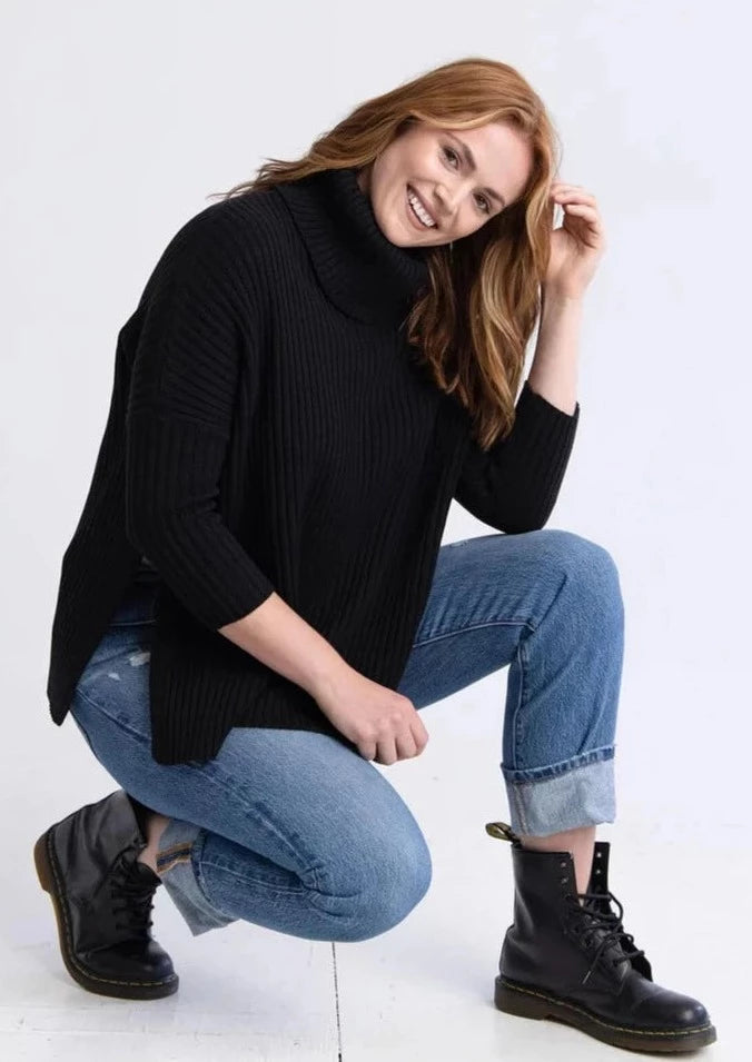 The New Yorker Sweater-Black